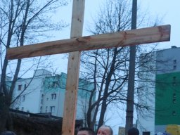 Droga Krzyżowa ulicami naszej parafii, 08.04.2022